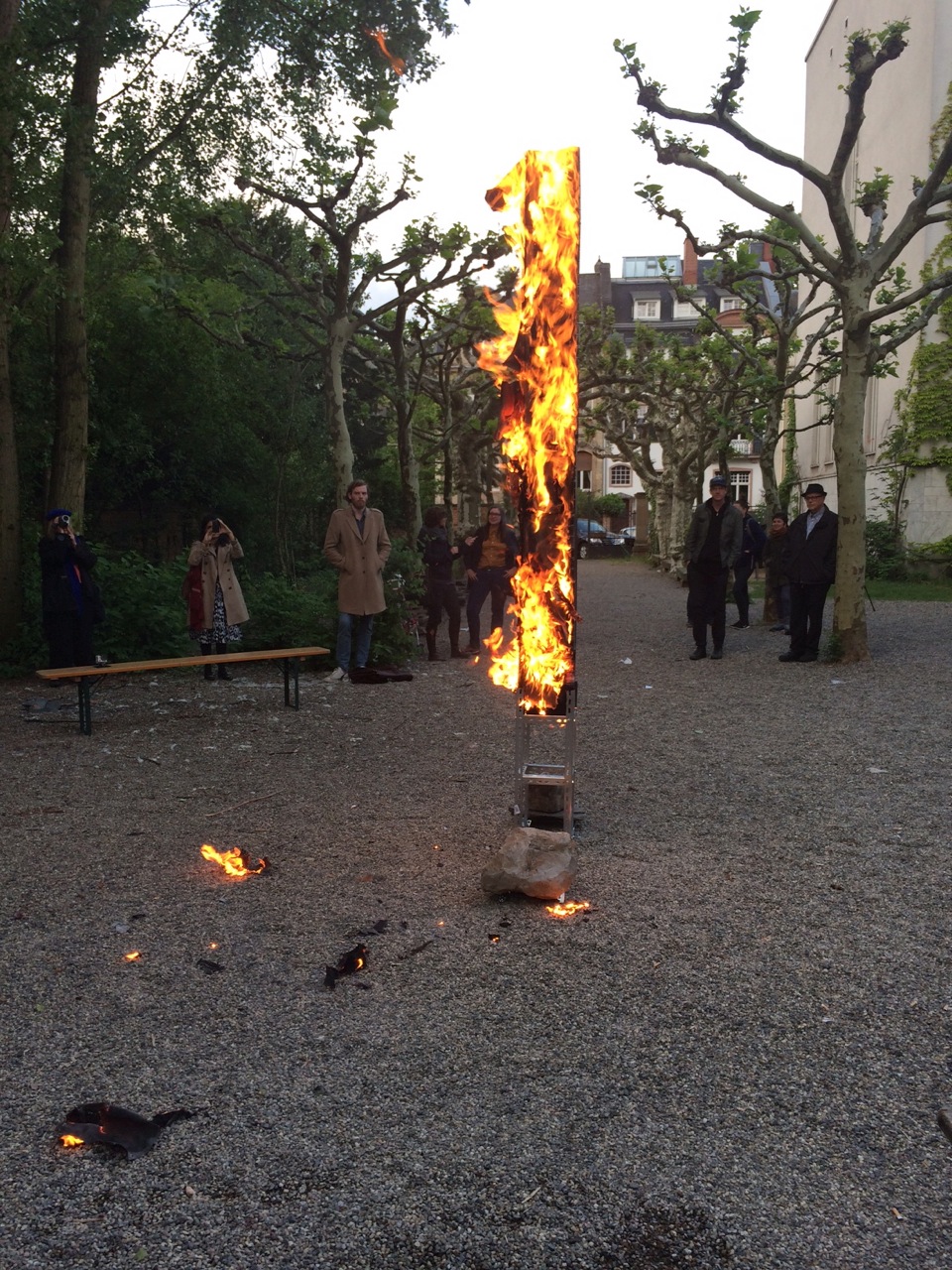 John Latham Skoob Performance Städelschule, Frankfurt, 2014. Photo: Sophie von Olfers (NOIT – 2  1)